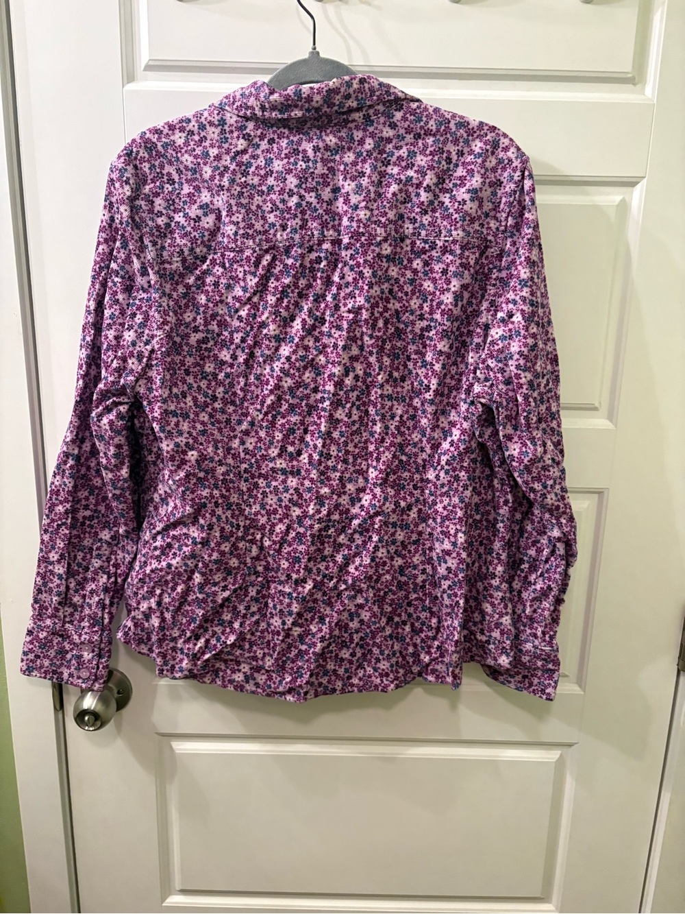 Cottagecore 90s Basic Editions Pink and Purple Floral Button-Up Top - Picture 2 of 4